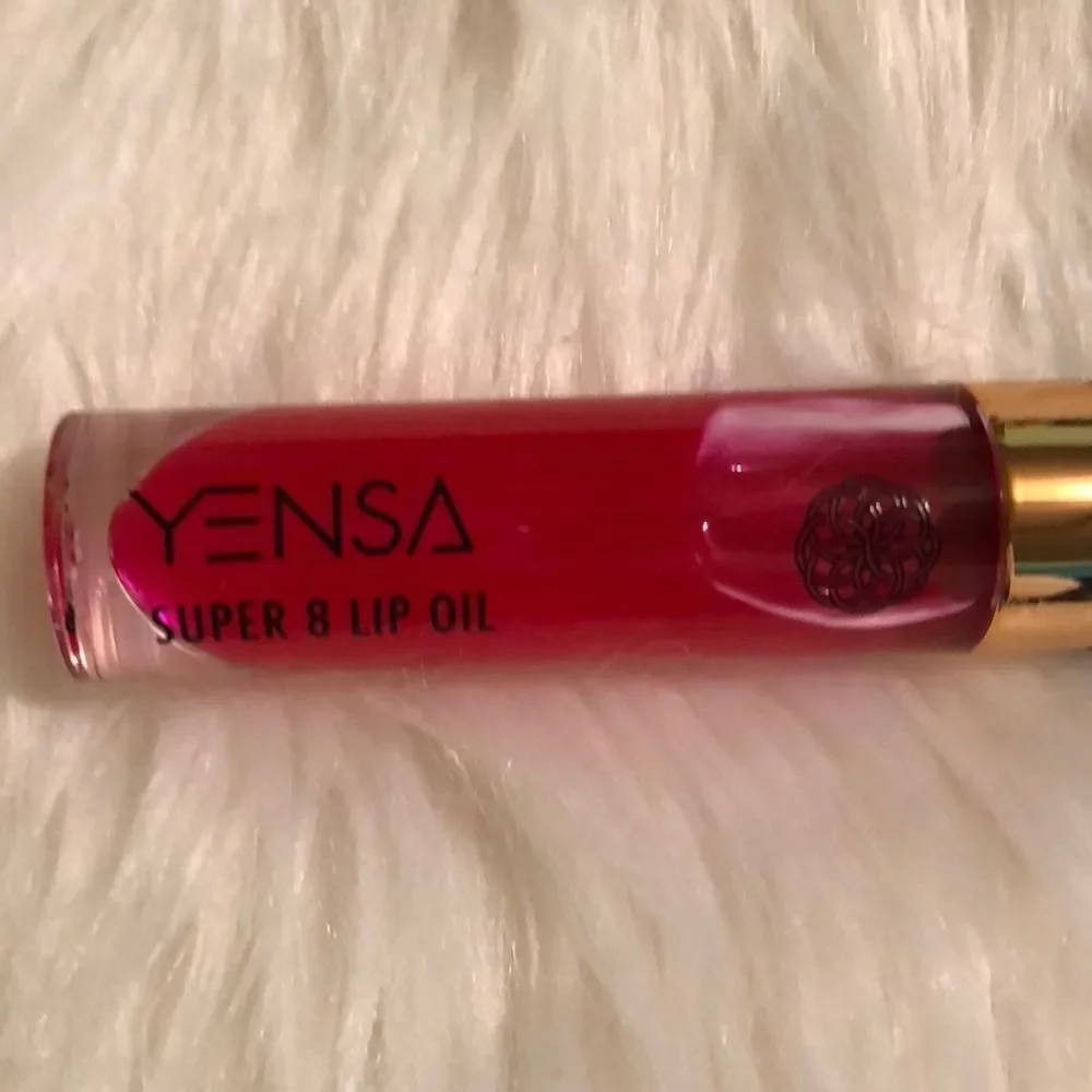 Yensa Full Sized Super 8 LIp Oil in Pink Shine New in Box